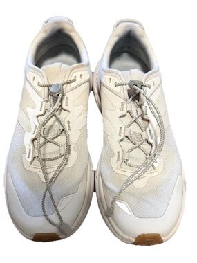 Hoka Transport Eggnog Size 8 Regular Vibram Sole